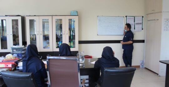 برگزاری کلاس آموزشی سرپرستاران بیمارستان میلادشهریار